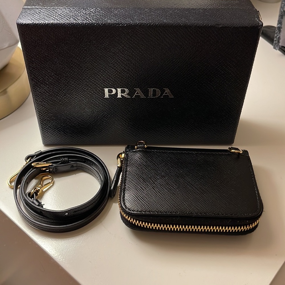 Prada leather wallet on a belt - Picture 2 of 3